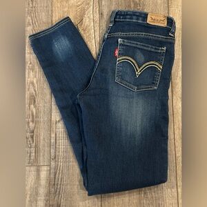 Levi's Blue Skinny denim legging Jeans with Embroidered Pocket Size 14 Reg $20 💥